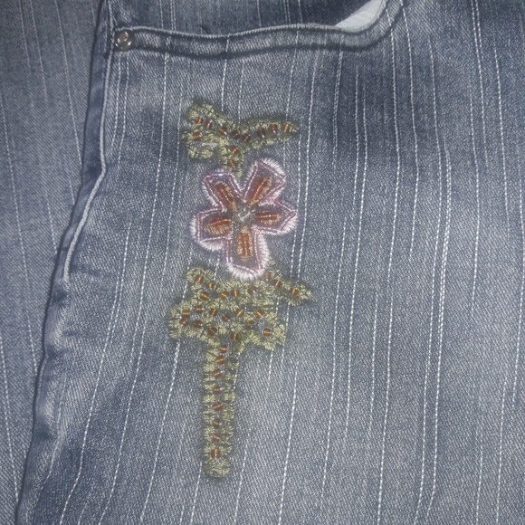 Beautiful High Embroidered Bottoms - Picture 4 of 6